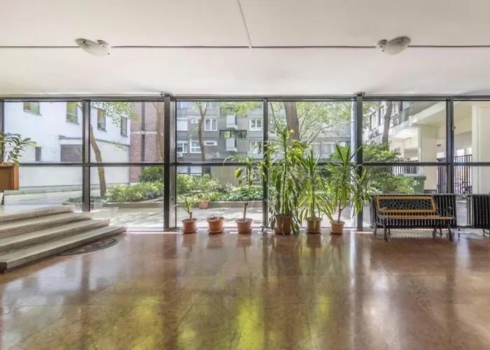 Sandra Apartment Close To Chain Bridge